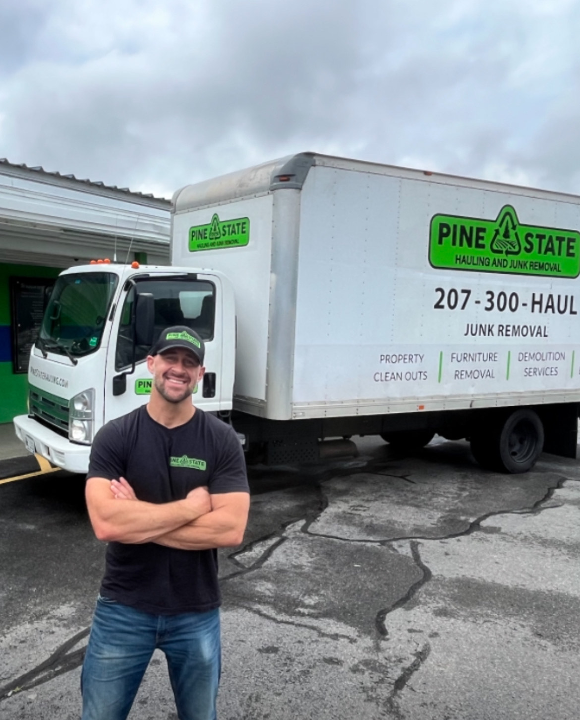 owner-with-truck_239739c3